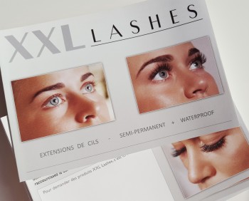Dépliant 100 pezzi del salone "XXL Lashes Extension di Ciglia" (A6, lucido, 6 facciate) - francese